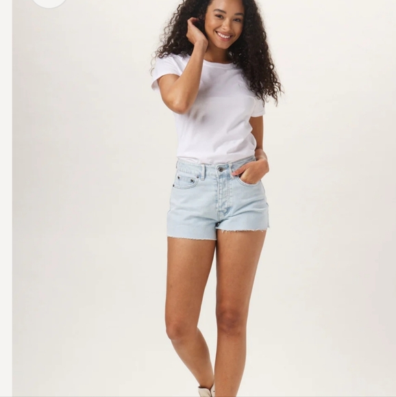 NWT The Normal Brand High-rise Cutoff Shorts in Light Wash, sz 29 - Picture 2 of 6